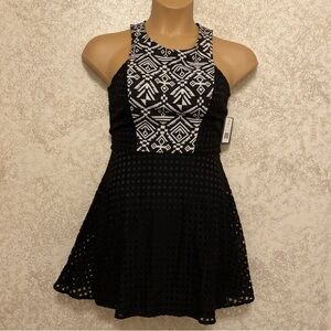Chic Black and White Geometric Midi Dress